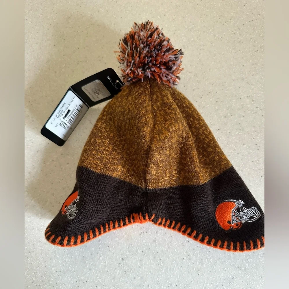 NWT NFL Infant Cleveland Browns football Brown and Orange Knit Beanie Hat! Ohio
